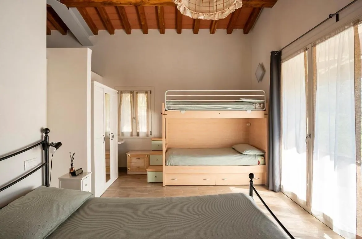 Cozy Tuscany Apartment With View Pescia